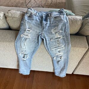 American Eagle Outfitters Kids Light Blue Distressed Jeans